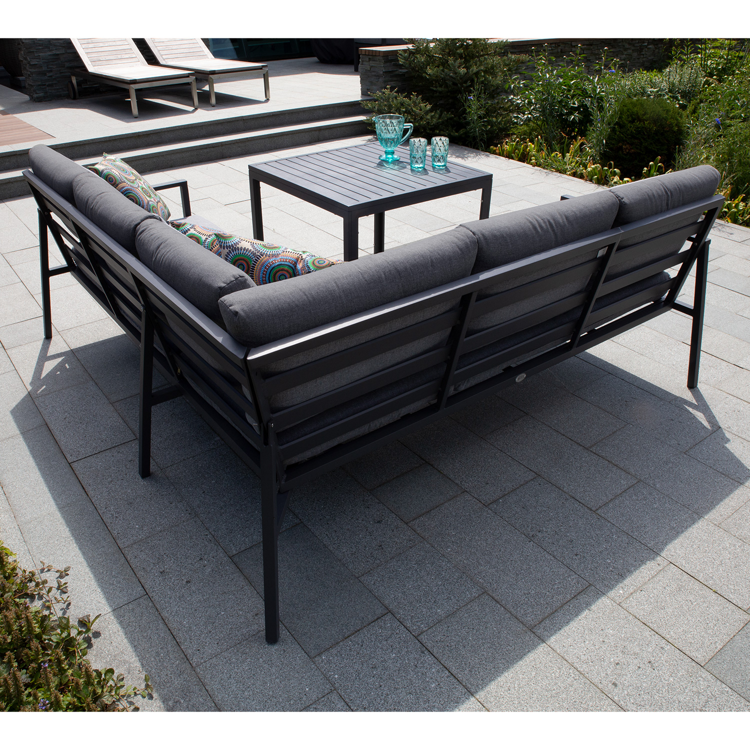 Aiamööblikomplekt ADRIAN laud ja nurgadiivan