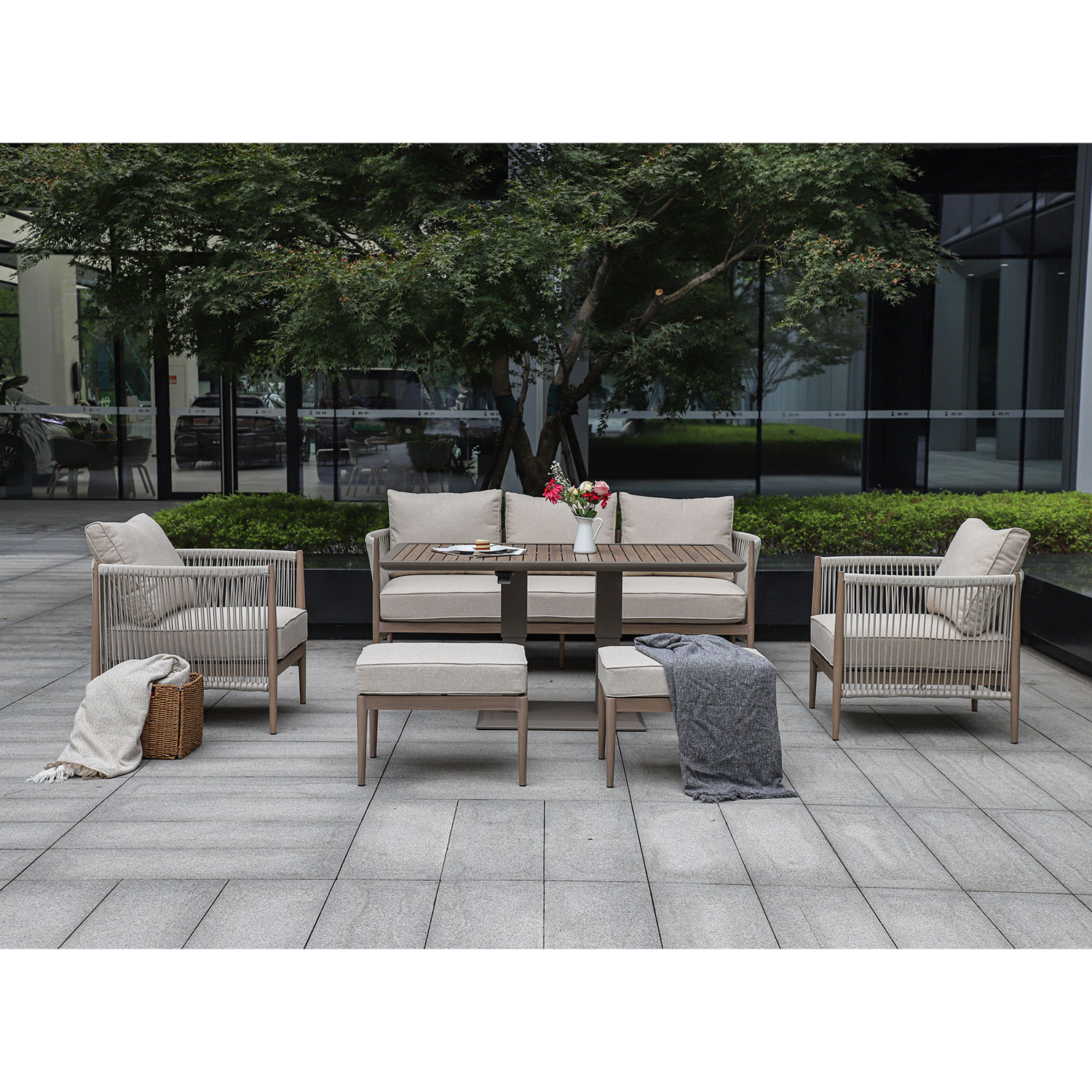 Aiamööblikomplekt MEDINA laud, diivan, 2 tugitooli ja 2 tumbat, beež