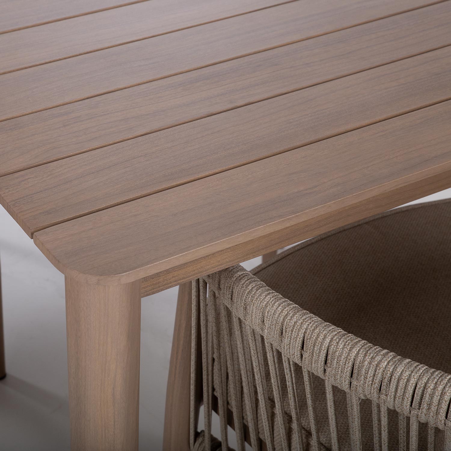 Aiamööblikomplekt MEDINA laud ja 4 tooli, beež